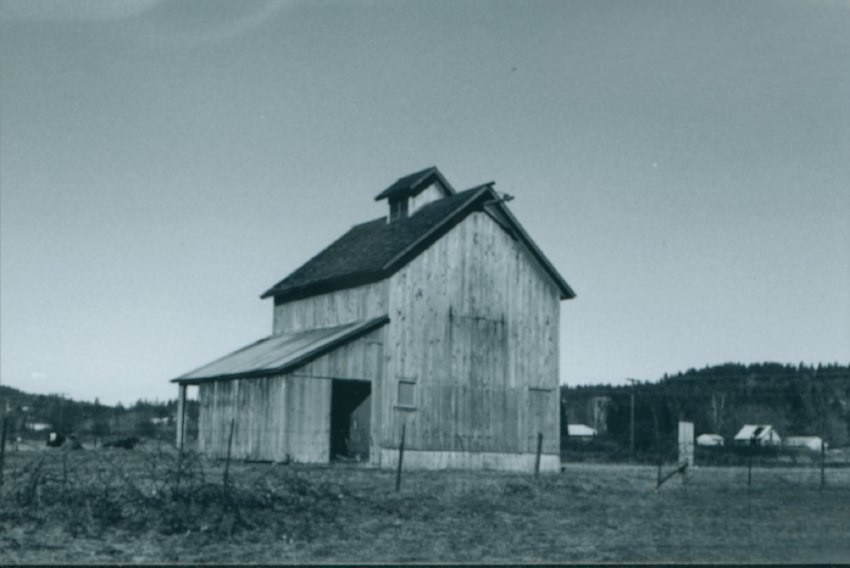 1900 – Goot Husby Barn – Washougal – Edited
